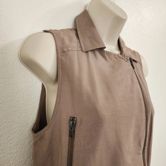TROUVE Brown Sleeveless Zip-Up Vest Size XS NWT - Picture 5 of 9